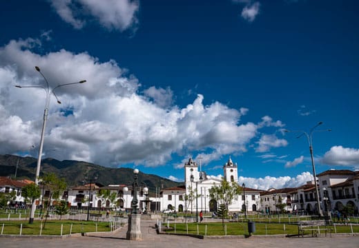 City Tour y Pueblo De Huancas